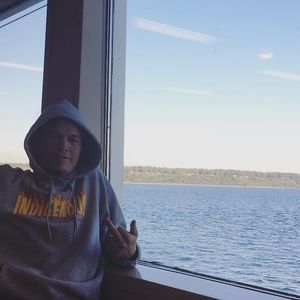 Meet your Posher, Justin